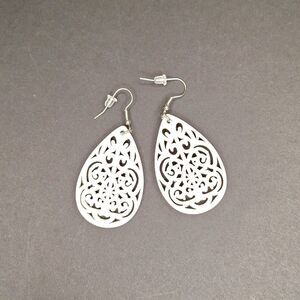 White tear drop wood carved boho earrings ethnic design